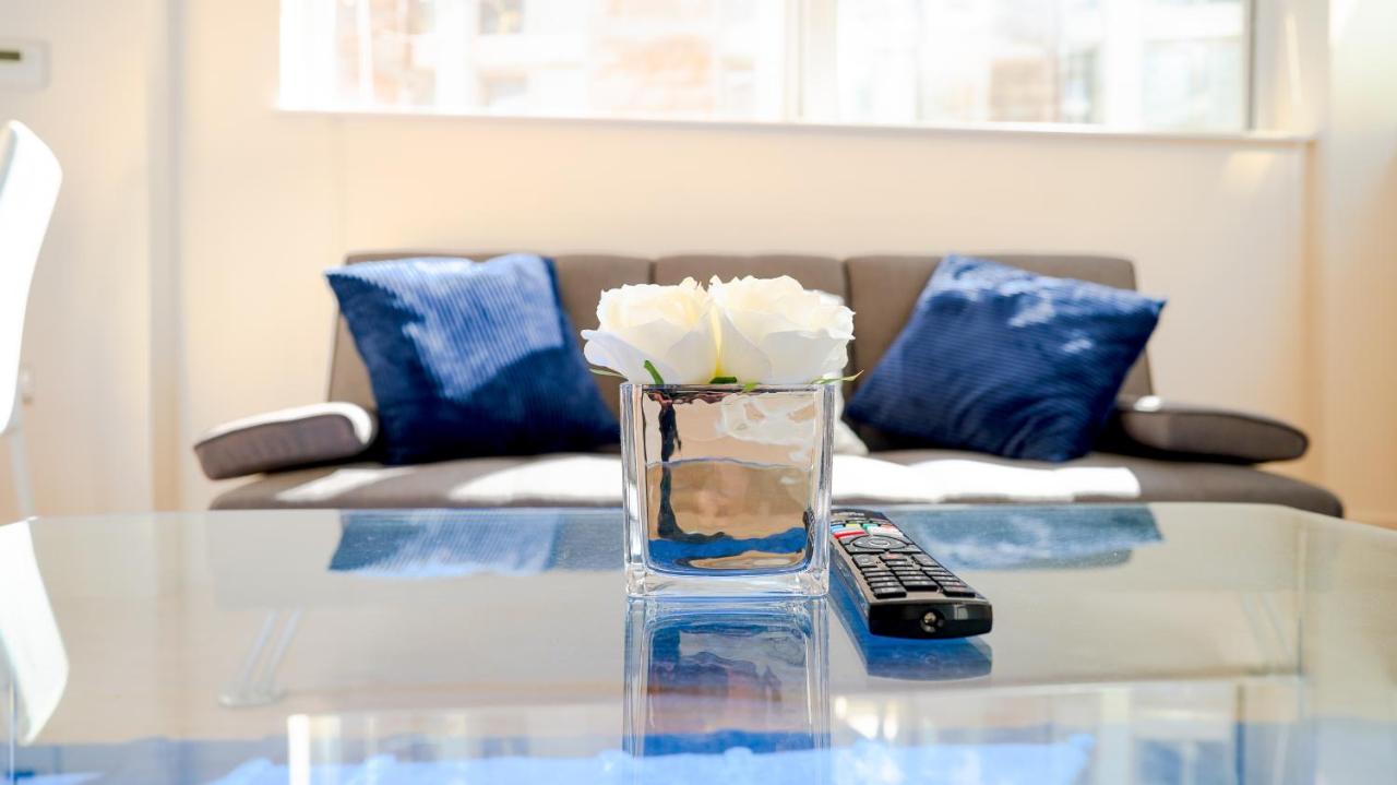 Comfy Spacious Apartment In Canary Wharf 伦敦 外观 照片