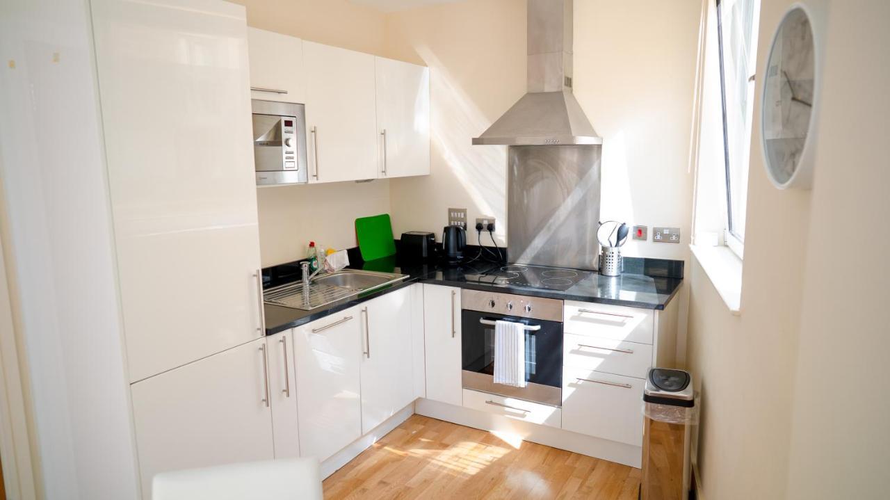 Comfy Spacious Apartment In Canary Wharf 伦敦 外观 照片