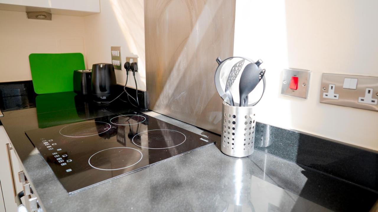 Comfy Spacious Apartment In Canary Wharf 伦敦 外观 照片